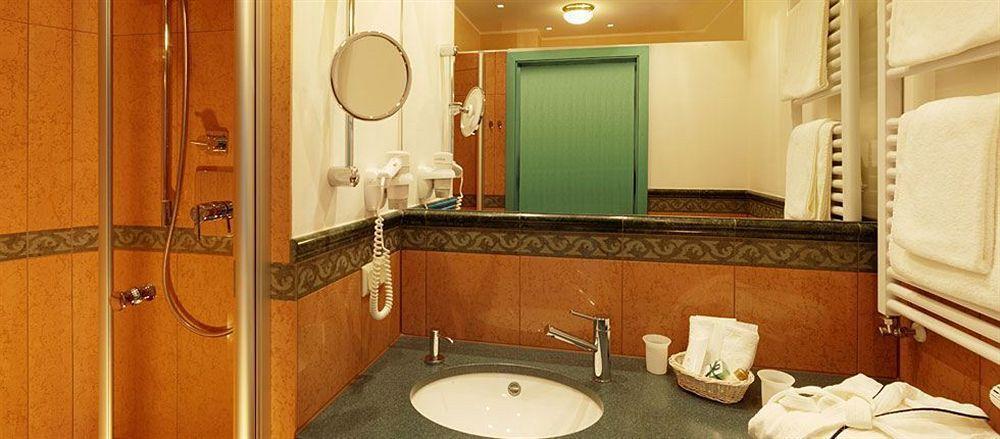 Hotel Hügel 4*