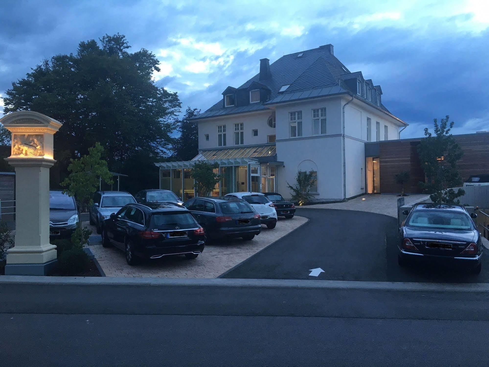 Hotel Huegel Trèves