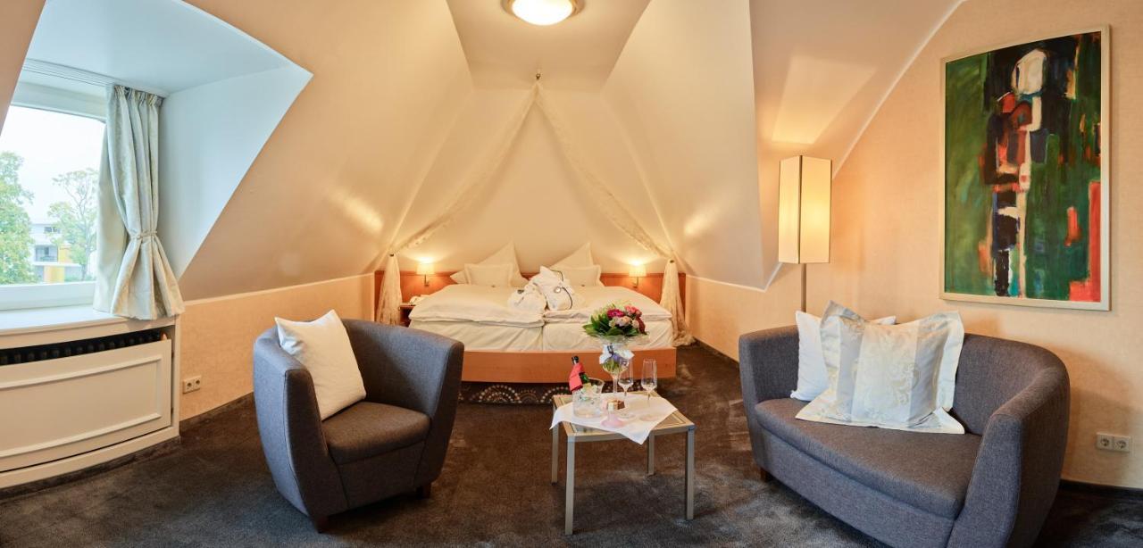 Hügel Hotel 4*